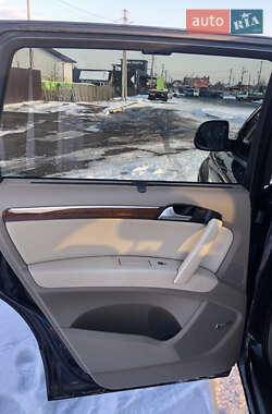 Позашляховик / Кросовер Audi Q7 2007 в 