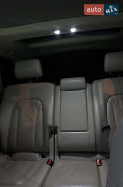 Позашляховик / Кросовер Audi Q7 2007 в 