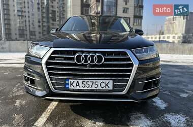 Позашляховик / Кросовер Audi Q7 2016 в Києві