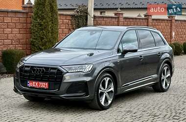 Позашляховик / Кросовер Audi Q7 2020 в Рівному