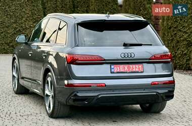 Внедорожник / Кроссовер Audi Q7 2020 в Ровно