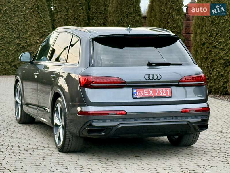 Внедорожник / Кроссовер Audi Q7 2020 в Ровно