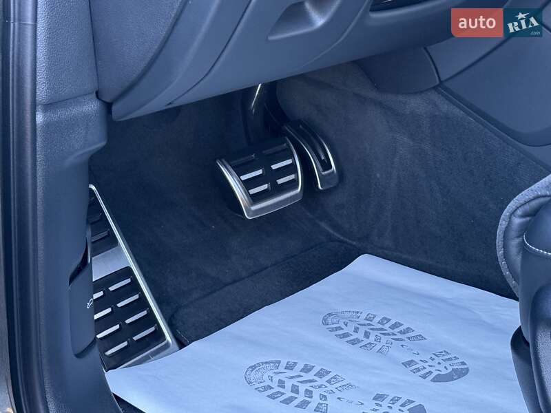 Внедорожник / Кроссовер Audi Q7 2020 в Ровно