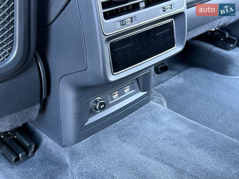 Внедорожник / Кроссовер Audi Q7 2020 в Ровно