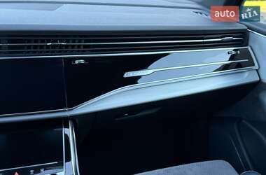 Внедорожник / Кроссовер Audi Q7 2020 в Ровно