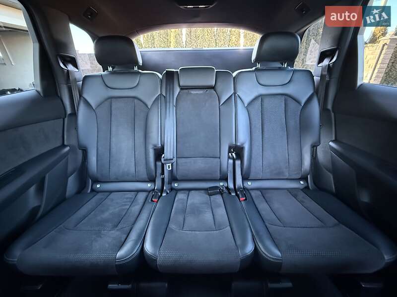 Внедорожник / Кроссовер Audi Q7 2020 в Ровно