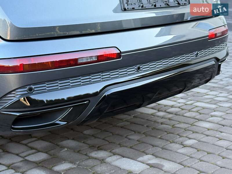 Внедорожник / Кроссовер Audi Q7 2020 в Ровно