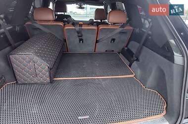 Внедорожник / Кроссовер Audi Q7 2016 в 
