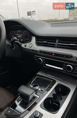 Внедорожник / Кроссовер Audi Q7 2019 в 