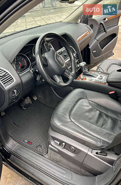 Внедорожник / Кроссовер Audi Q7 2014 в 
