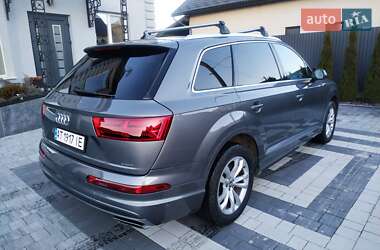 Внедорожник / Кроссовер Audi Q7 2017 в 