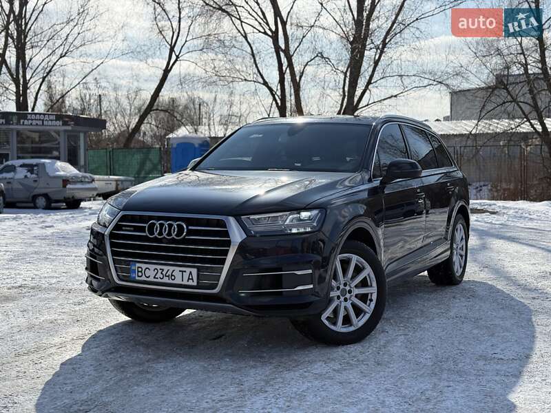 Позашляховик / Кросовер Audi Q7 2016 в Києві