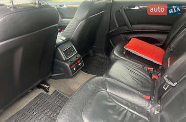 Позашляховик / Кросовер Audi Q7 2006 в 
