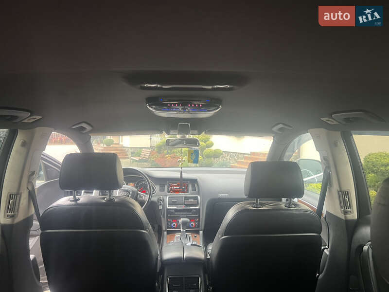 Позашляховик / Кросовер Audi Q7 2006 в Стрию