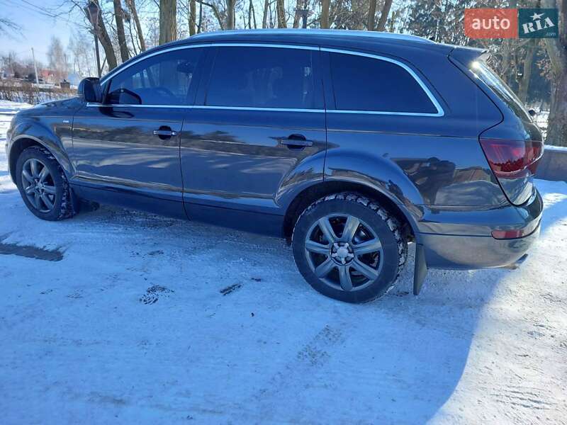 Внедорожник / Кроссовер Audi Q7 2007 в Звягеле