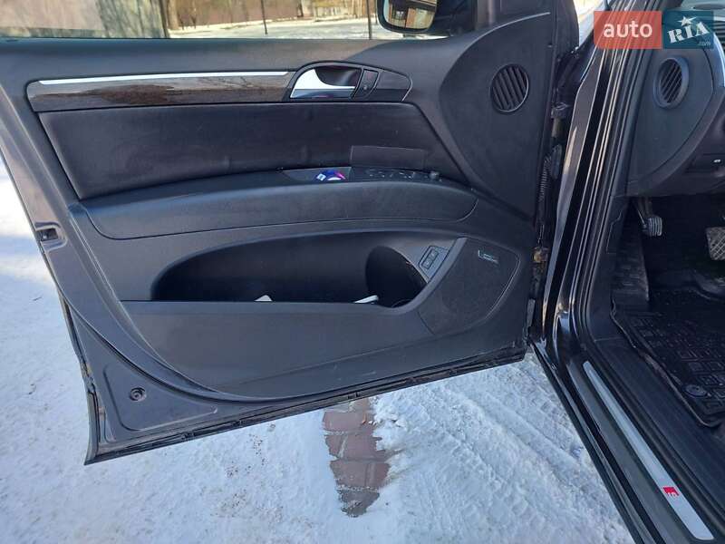 Внедорожник / Кроссовер Audi Q7 2007 в Звягеле