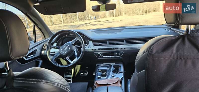 Позашляховик / Кросовер Audi Q7 2016 в Вінниці