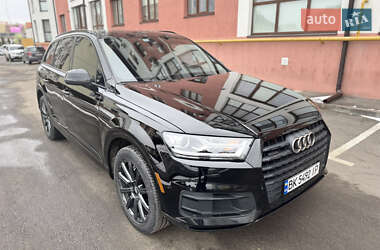 Внедорожник / Кроссовер Audi Q7 2017 в Ровно