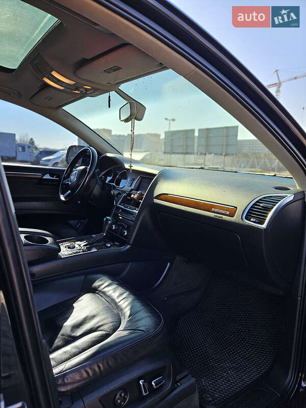 Внедорожник / Кроссовер Audi Q7 2010 в Львове