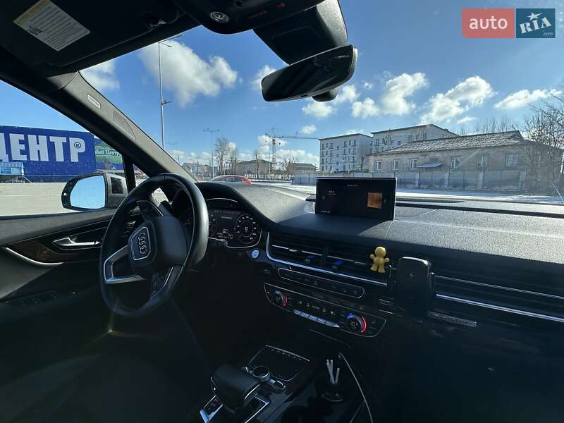 Позашляховик / Кросовер Audi Q7 2017 в Тернополі