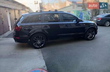 Внедорожник / Кроссовер Audi Q7 2013 в 