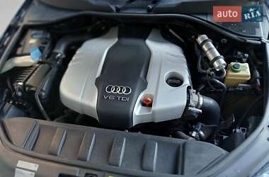 Внедорожник / Кроссовер Audi Q7 2013 в 