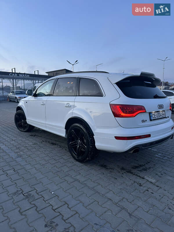 Внедорожник / Кроссовер Audi Q7 2012 в 