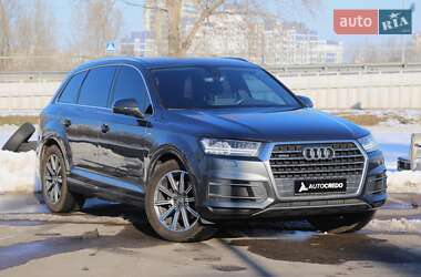 Позашляховик / Кросовер Audi Q7 2016 в Києві