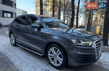 Позашляховик / Кросовер Audi Q7 2015 в Києві