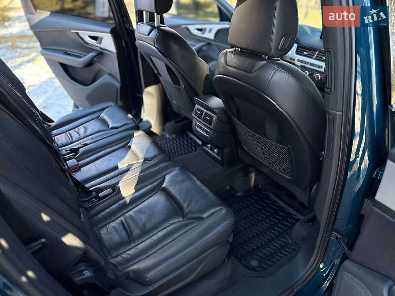 Позашляховик / Кросовер Audi Q7 2017 в Житомирі