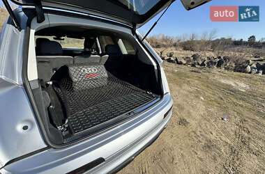 Позашляховик / Кросовер Audi Q7 2021 в 