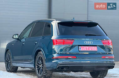 Внедорожник / Кроссовер Audi Q7 2019 в Ровно