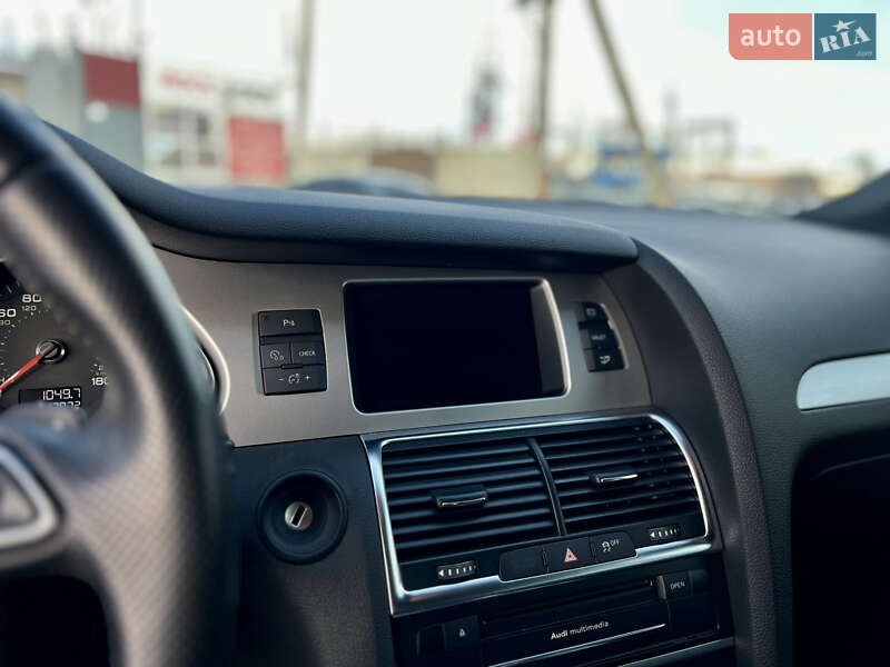 Внедорожник / Кроссовер Audi Q7 2012 в Полтаве