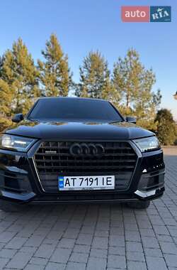 Внедорожник / Кроссовер Audi Q7 2018 в 