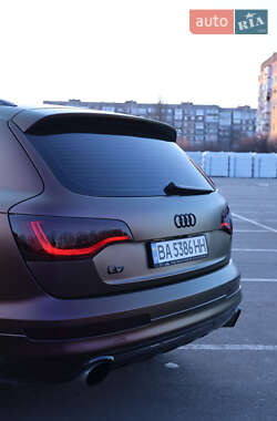 Внедорожник / Кроссовер Audi Q7 2012 в 