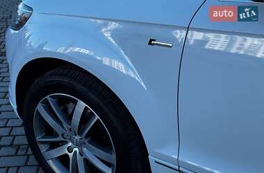 Внедорожник / Кроссовер Audi Q7 2015 в 