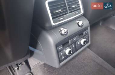 Позашляховик / Кросовер Audi Q7 2013 в 