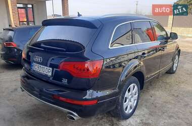 Позашляховик / Кросовер Audi Q7 2013 в 