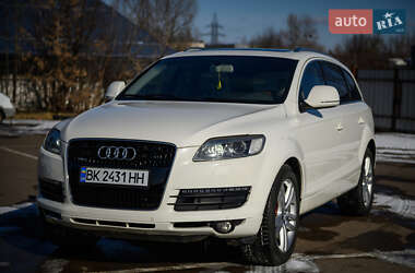 Позашляховик / Кросовер Audi Q7 2008 в Рівному