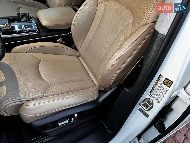 Внедорожник / Кроссовер Audi Q7 2021 в Хусте
