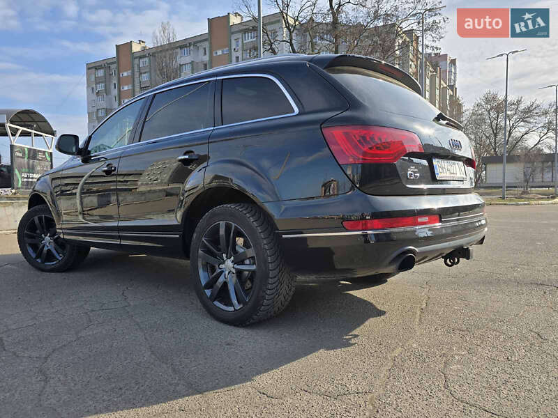 Внедорожник / Кроссовер Audi Q7 2015 в Николаеве
