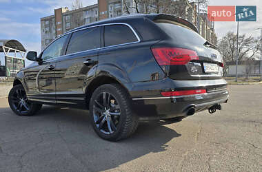 Внедорожник / Кроссовер Audi Q7 2015 в 