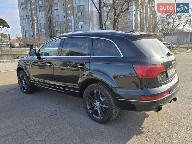Внедорожник / Кроссовер Audi Q7 2015 в Николаеве