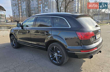 Внедорожник / Кроссовер Audi Q7 2015 в 