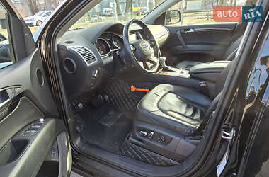 Внедорожник / Кроссовер Audi Q7 2015 в 