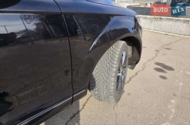 Внедорожник / Кроссовер Audi Q7 2015 в 