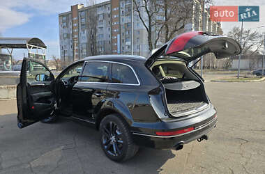Внедорожник / Кроссовер Audi Q7 2015 в 