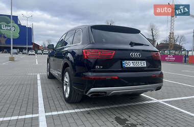 Внедорожник / Кроссовер Audi Q7 2017 в 