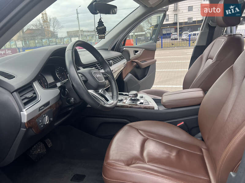 Внедорожник / Кроссовер Audi Q7 2017 в Тернополе