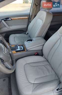 Внедорожник / Кроссовер Audi Q7 2007 в 